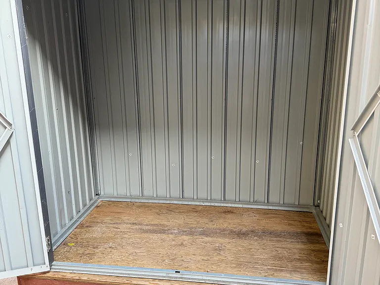 Large walk-in shed