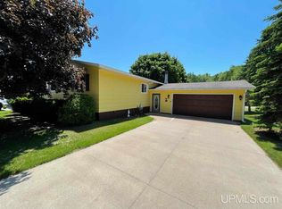 705 Craig St, Marquette, MI 49855