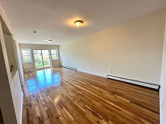 3rd image of 1074 Gipson St