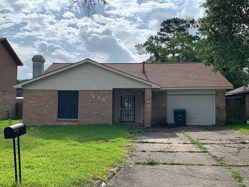 1st image of 8610 Valley Meadow Dr