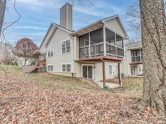 3rd image of 208 Chauncey Ct