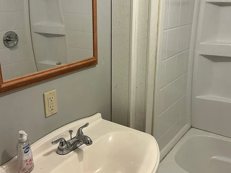 165 Wiscasset Rd — Photo 2