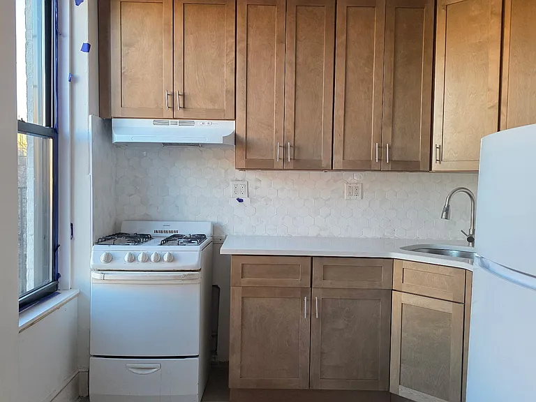 449 41st St #3 — Photo 7