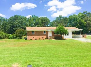 2202 Old Orchard Ln, Burlington, NC 27217