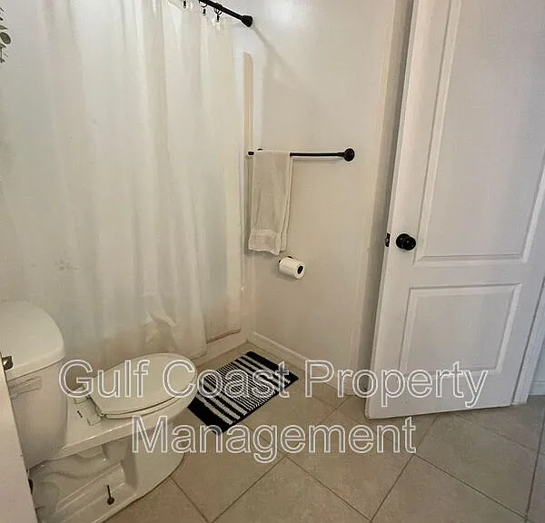 417 Broadmoor St — Photo 29