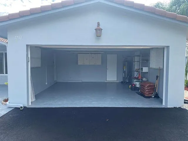 1730 NE 56th Ct — Photo 4