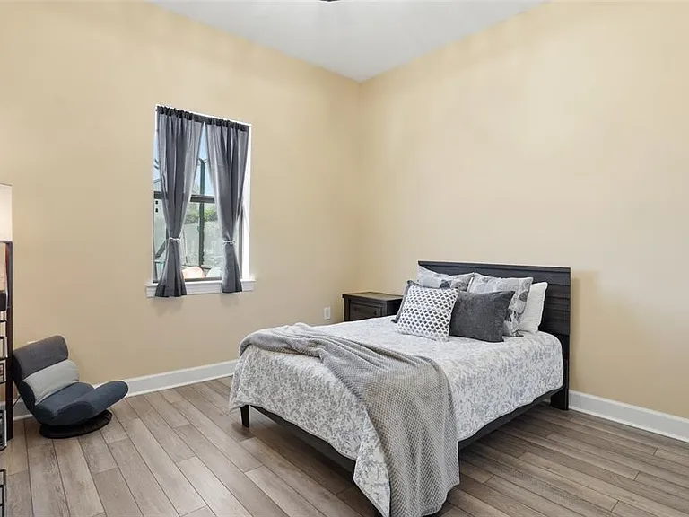 Pebble Ridge Dr — Photo 33