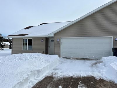953 Charles Wright Dr, Waupaca, WI, 54981