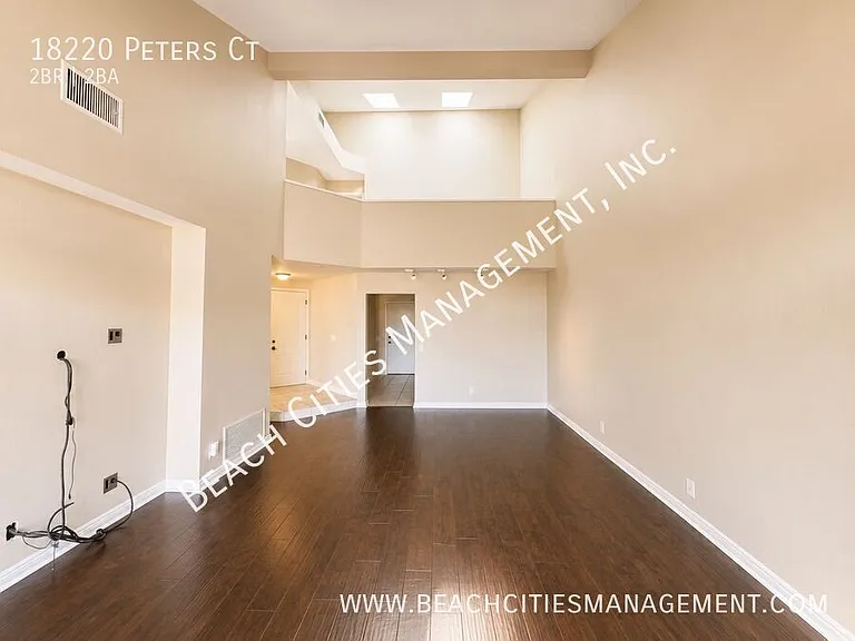 18220 Peters Ct — Photo 9