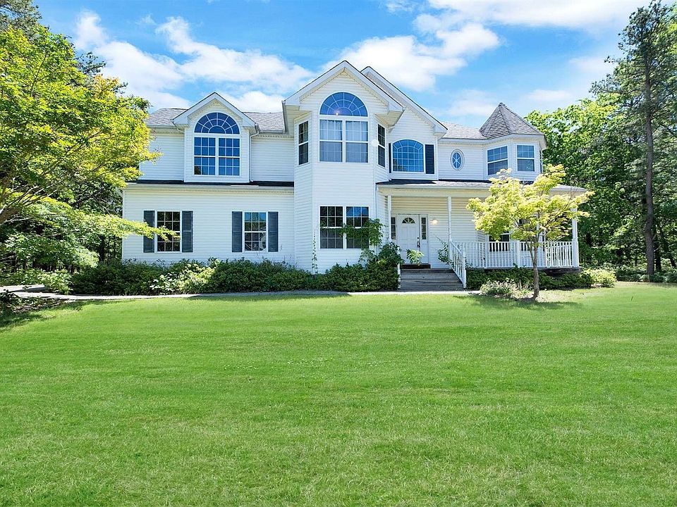 1st image of 423 Harrison Ave