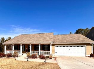 94 Heather Ln, Commerce, GA 30529