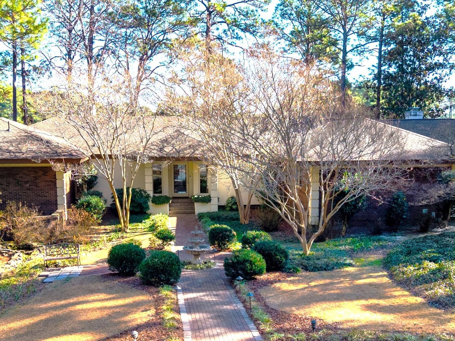 5 Clubhouse Drive