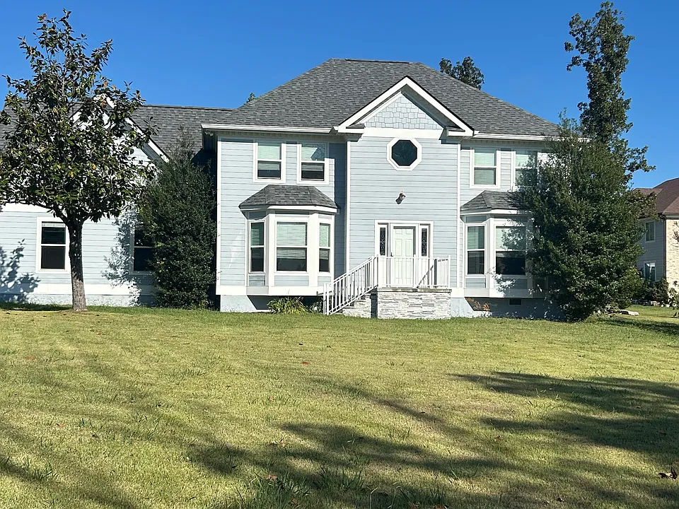 2035 Merlin Dr