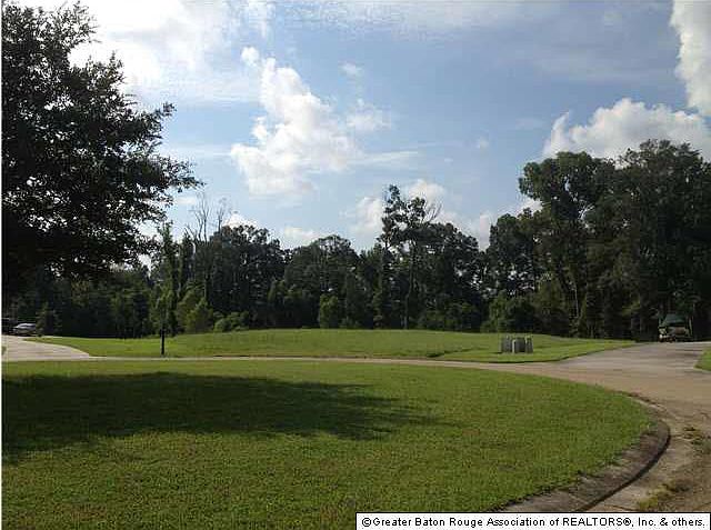 1st image of Woodside Dr