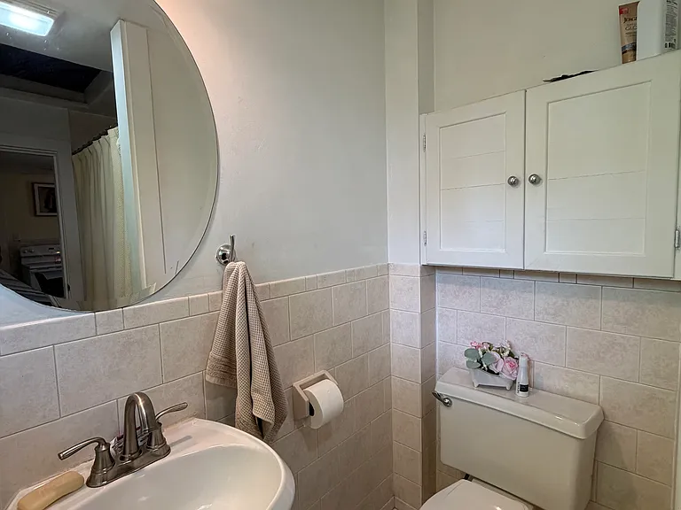 1123 Washington St #B — Photo 10