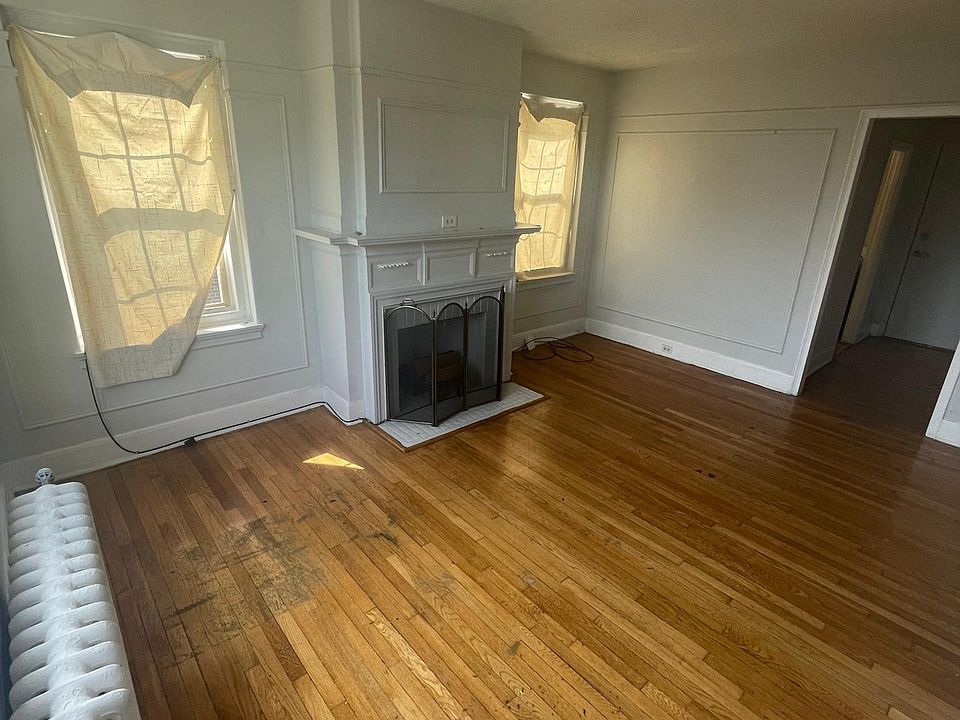 2nd image of 145 Grove St