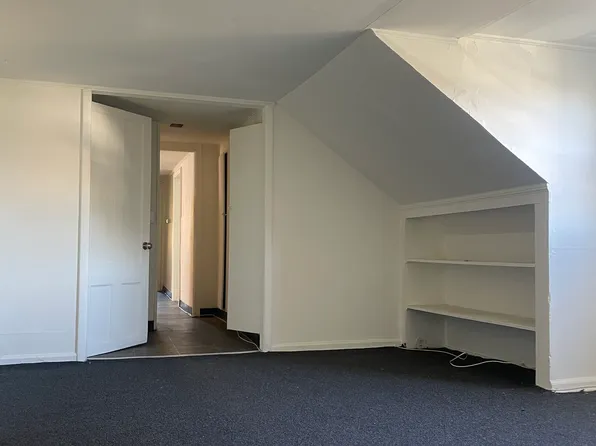 976 N Goodman St #3, Rochester, NY 14609