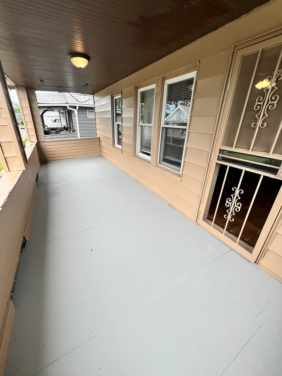 Building Photo - 14004 Savannah Ave #2