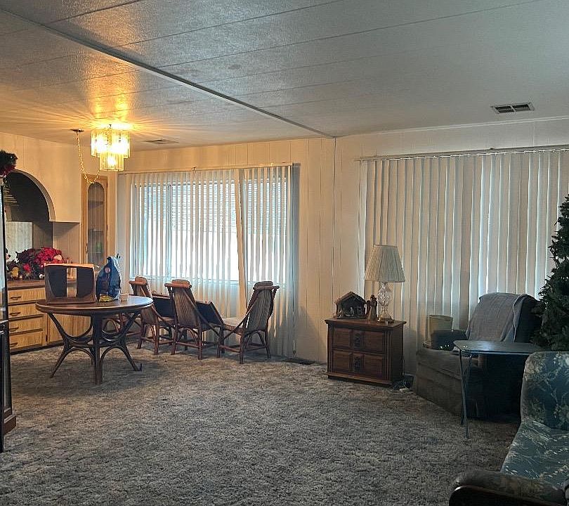 2nd image of 1225 Vienna Dr Space 260