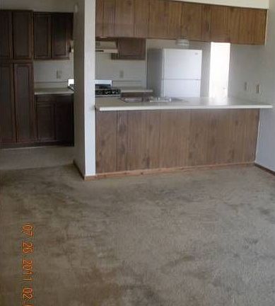 Living Room / Kitchen