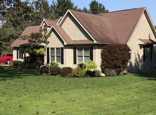 100 Montgomery Mdws, Wellston, OH 45692