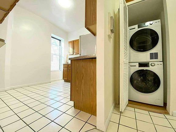 2nd image of 200 W 98th St APT 1