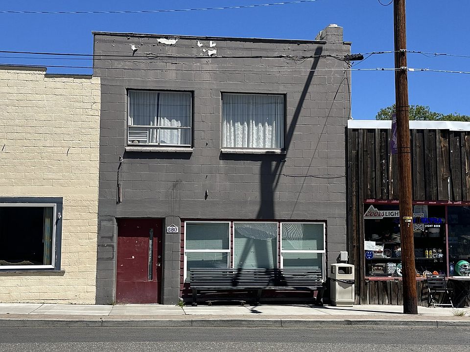 1st image of 680 Main St