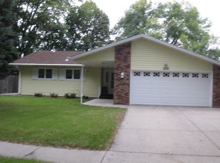 1303 26th Ave S, Moorhead, MN 56560