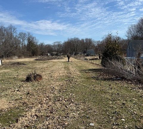 2nd image of 12909 N Paddock Rd