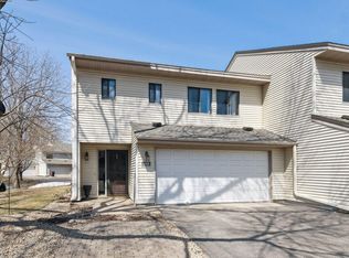 5486 Sanibel Dr, Minnetonka, MN 55343