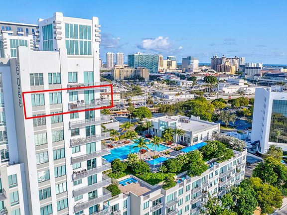 4th image of 300 S Australian 1513 Avenue #1513