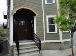 589 E 2nd St, South Boston, MA 02127
