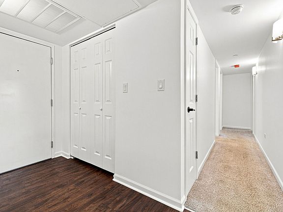 4th image of 540 Devonshire Ln APT 7