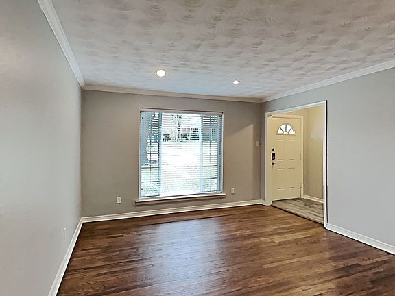3rd image of 2329 Oldbridge Dr