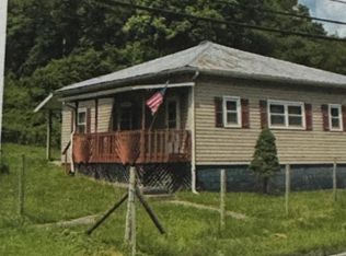 6797 Okey L Patteson Rd, Scarbro, WV 25917