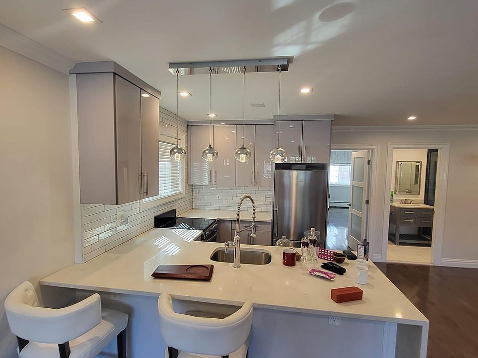 1st image of 3217 Layton Ave