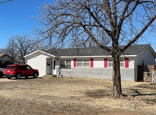 2508 W 10th St, Plainview, TX 79072