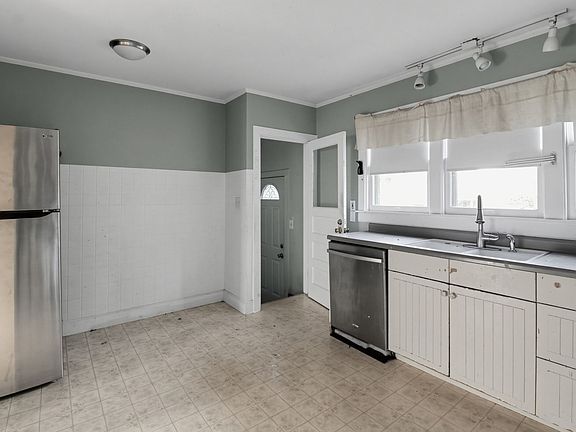 5th image of 6414 W Hillside Rd #A