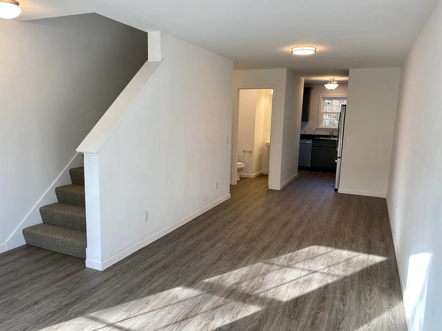 2 bed, 1.5 bath, 1000 sqft, $2,550 — Photo 4