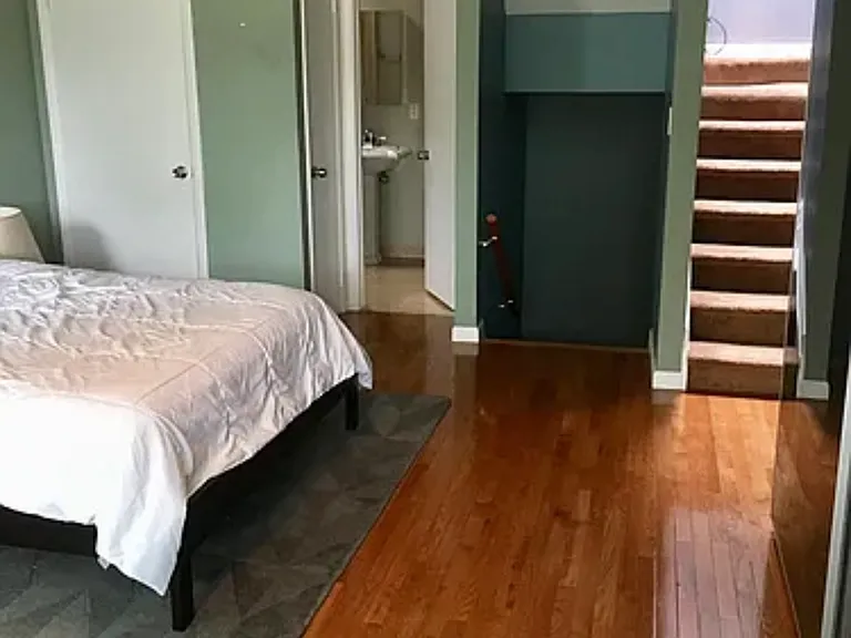 925 Main St #10 — Photo 5