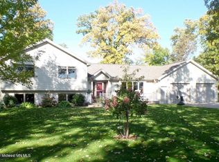 45512 Lamplight Dr, Ottertail, MN 56571