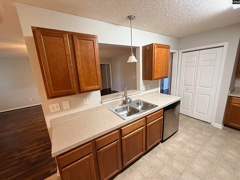 5 Redbrush Ct — Photo 5