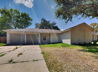 15814 Park Manor St, Houston, TX 77053