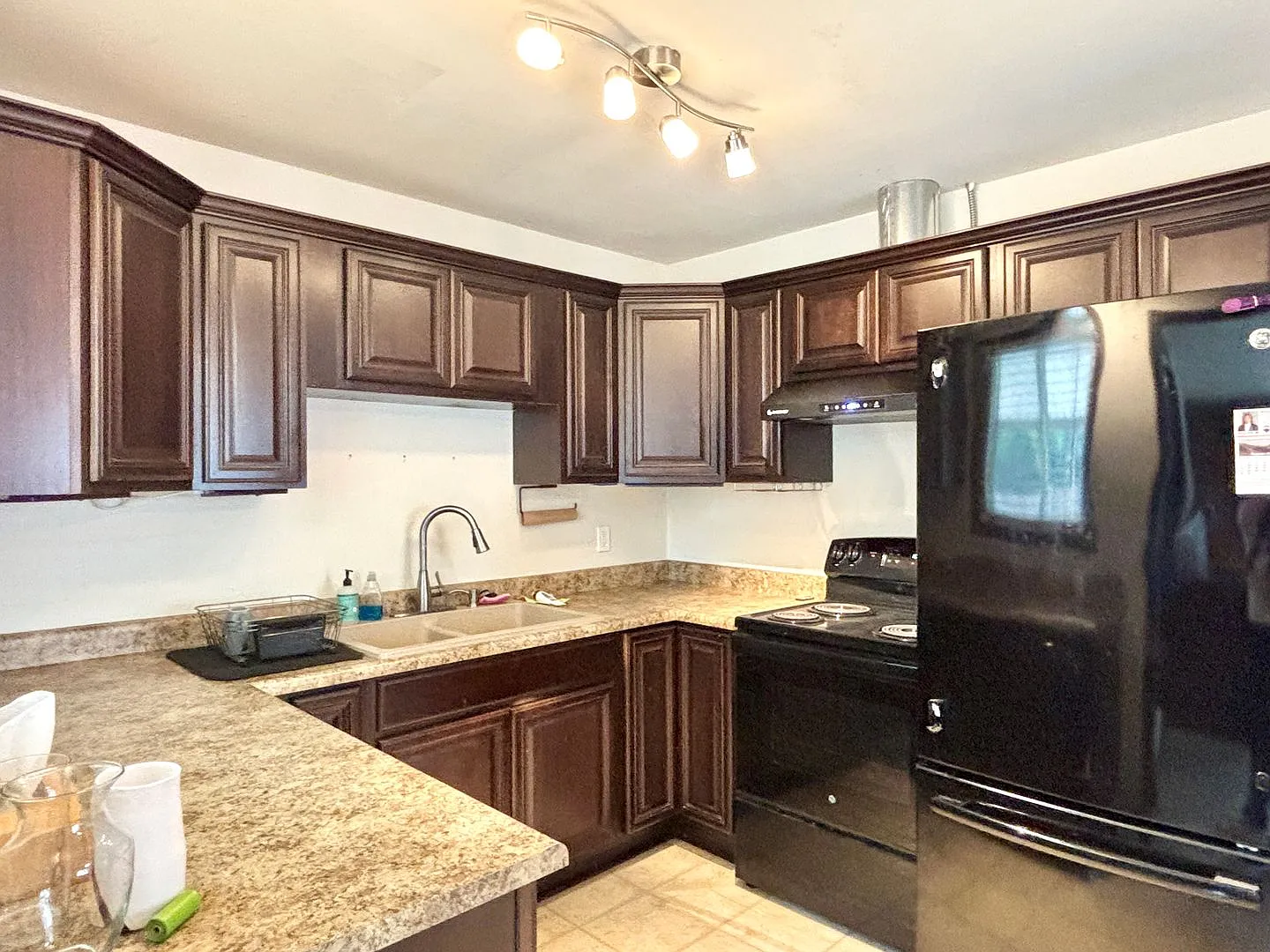 Charming 3-Bedroom Home In The Centennial Neighborhood With Fenced Backyard — Photo 3