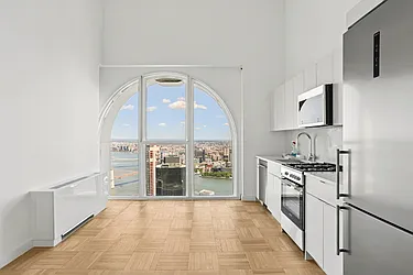 20 Exchange Place 5501---PENTH image 1 of 34