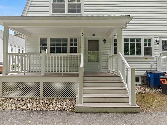 2nd image of 10 Temple Pl #8