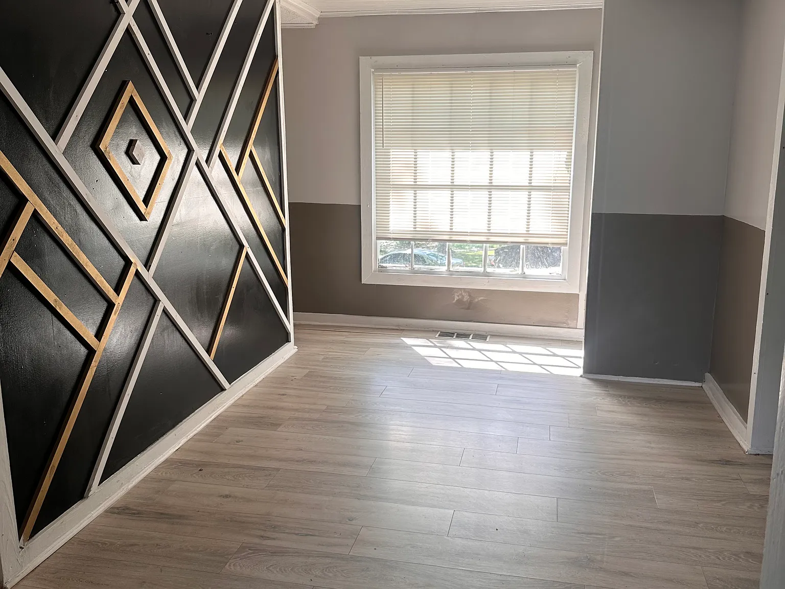 3655 Ardmore St — Photo 3