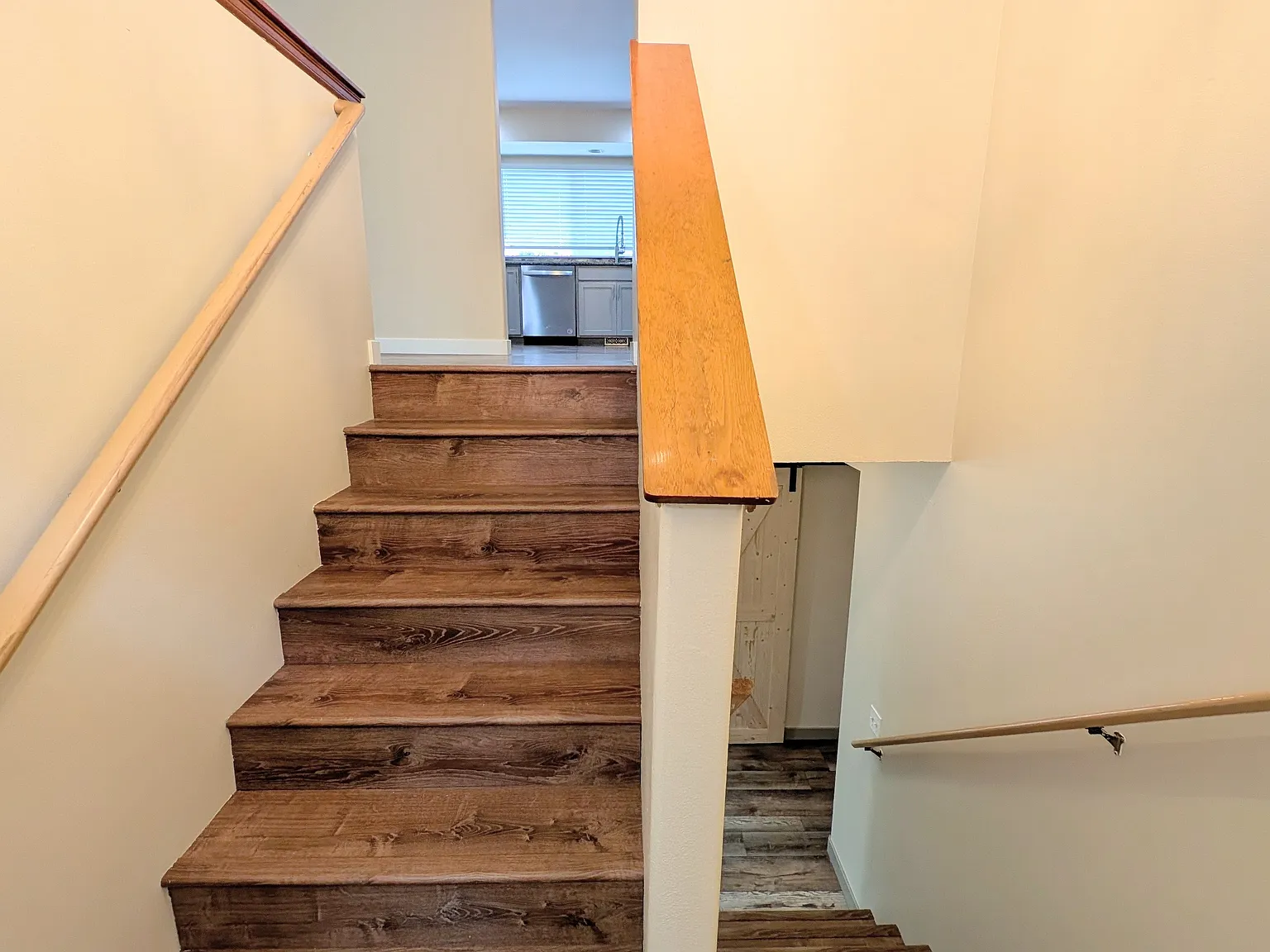4 bed, 2074 sqft, $4,000 — Photo 4
