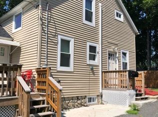 4 Walcott St, Hopkinton, MA 01748