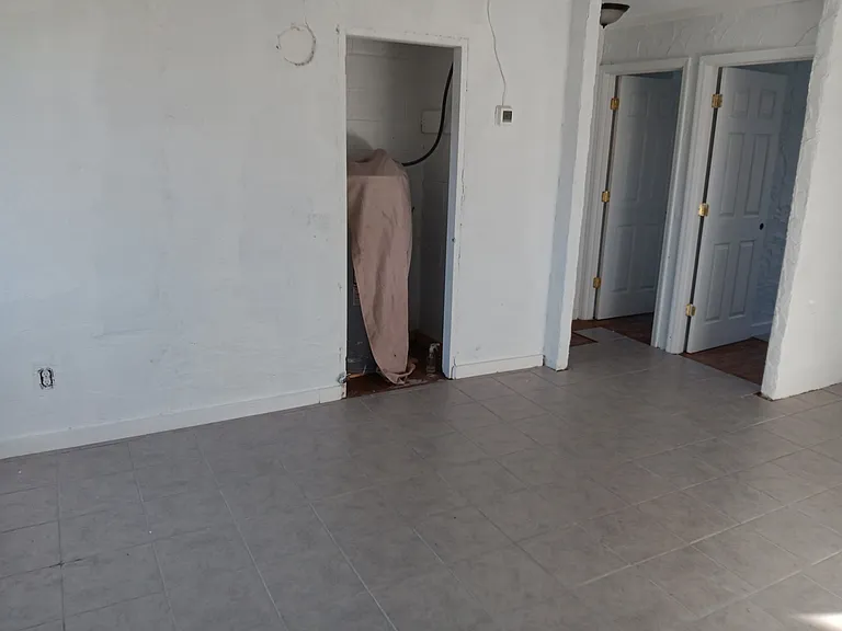 803 Bowden St — Photo 4